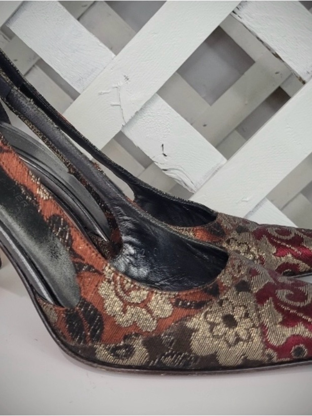 Couture Donald J. Pliner Coda Jacquard Tapestry Pointed-Toe Luxury Heels - Picture 5 of 6